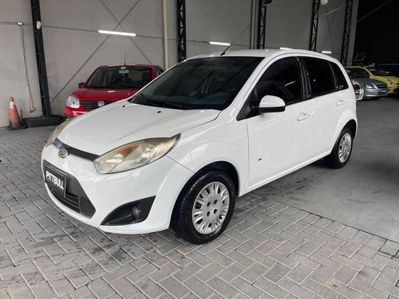 FORD FIESTA 1.6 ROCAM HATCH 8V FLEX 4P MANUAL